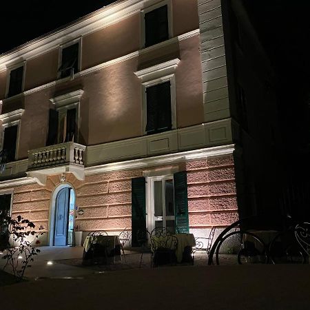 Villa Accini Μοντερόσο αλ Μάρε Εξωτερικό φωτογραφία