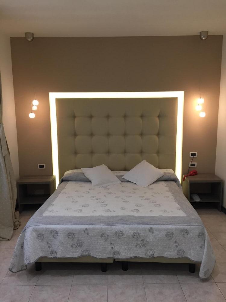 Villa Accini Μοντερόσο αλ Μάρε Εξωτερικό φωτογραφία