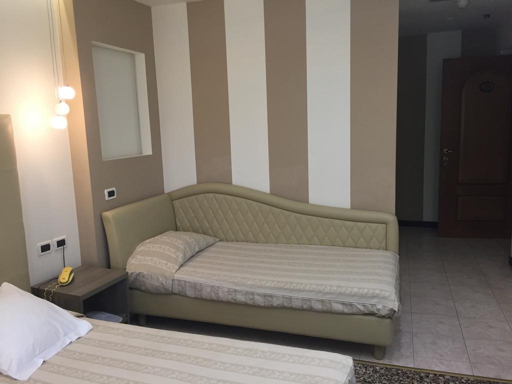 Villa Accini Μοντερόσο αλ Μάρε Εξωτερικό φωτογραφία